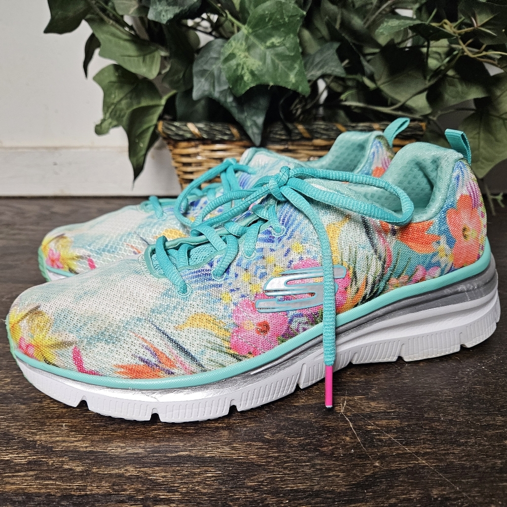 SKECHERS tropical print sneakers 8.5